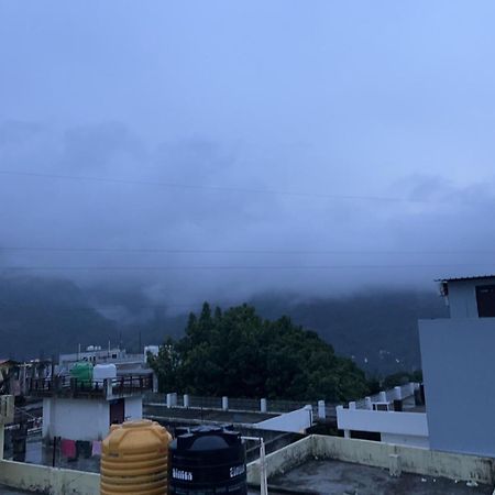 Rudransh Home Stay Rishikesh Ngoại thất bức ảnh