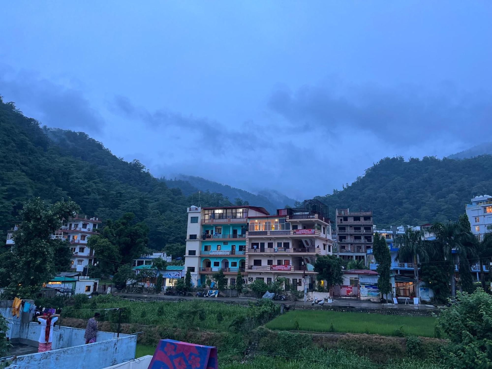 Rudransh Home Stay Rishikesh Ngoại thất bức ảnh